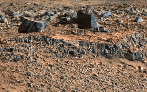 火星上曾经存在生命没跑了？火星探测器在古老的湖泊中发现适宜微生物存在的地层